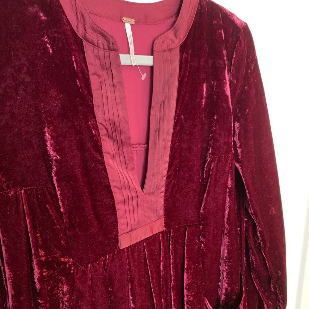 Red Choose Me Velvet Mini Cocktail Dress  Size: US - Picture 6 of 8